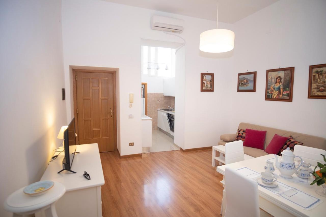 Donna Rosaria House Apartment Соренто Екстериор снимка