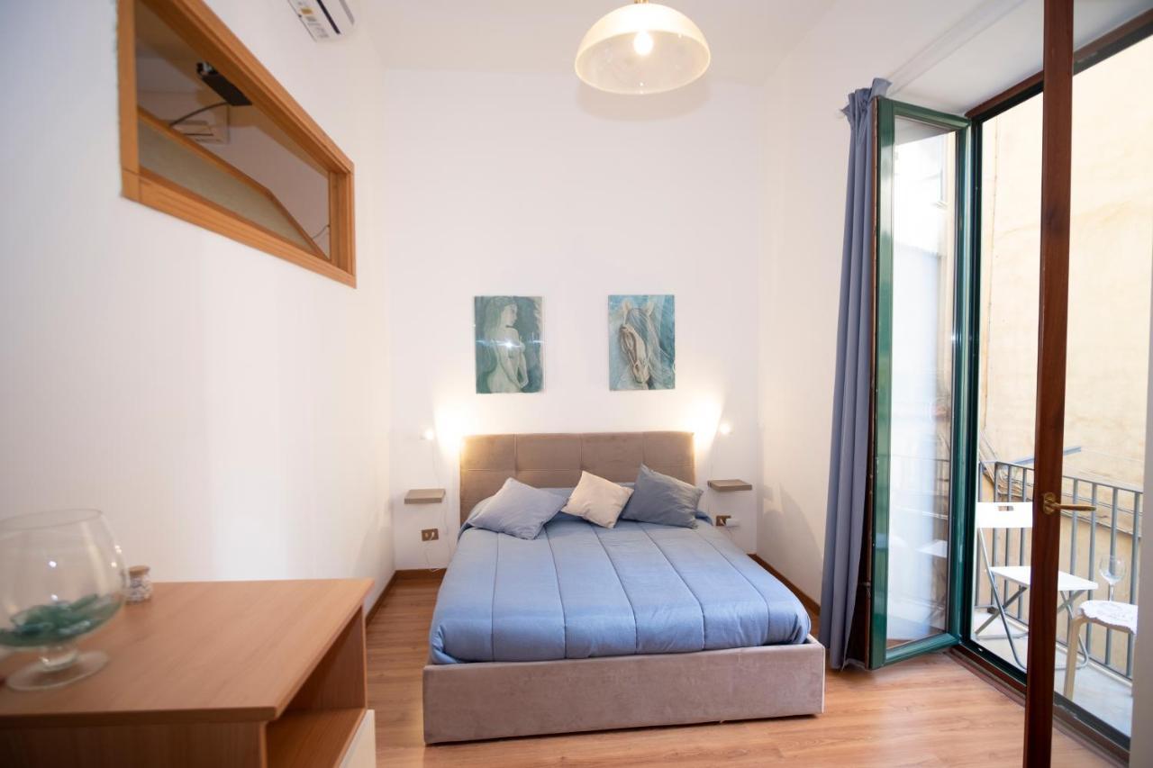 Donna Rosaria House Apartment Соренто Екстериор снимка
